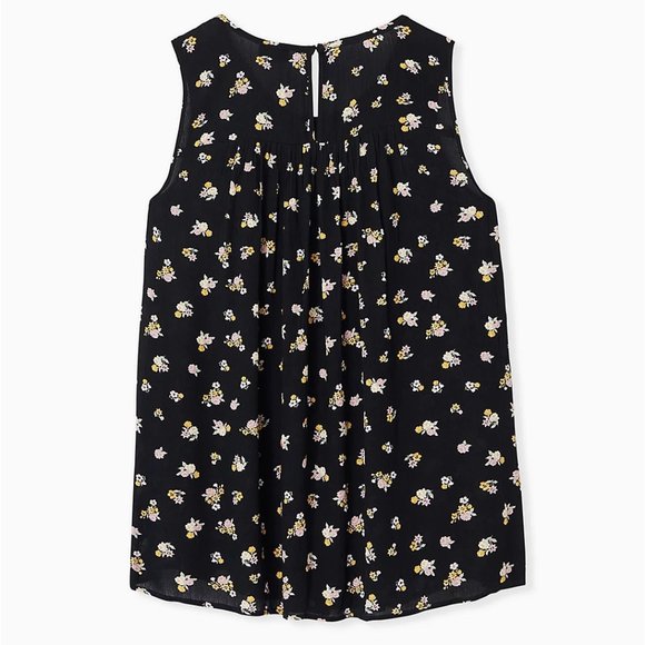 Torrid Size 1X 14-16 Black Ditsy Floral Crinkled Gauze Smocked Tank - Picture 2 of 4